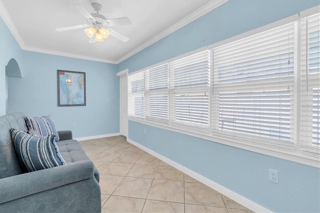 19417 GULF BOULEVARD E103 photo 10