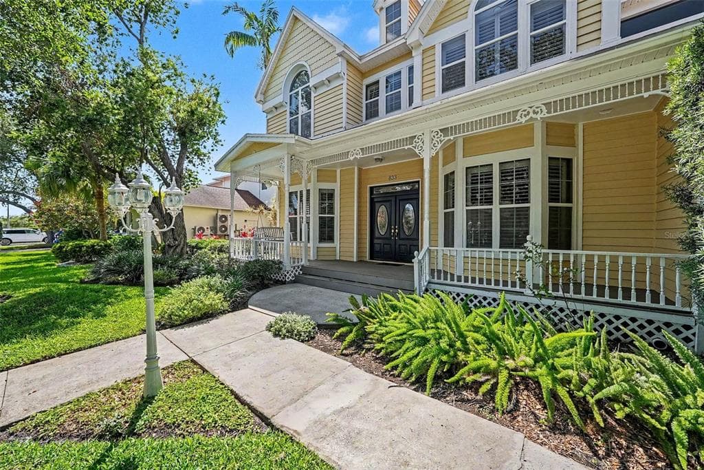 833 MARCO DRIVE NE 2