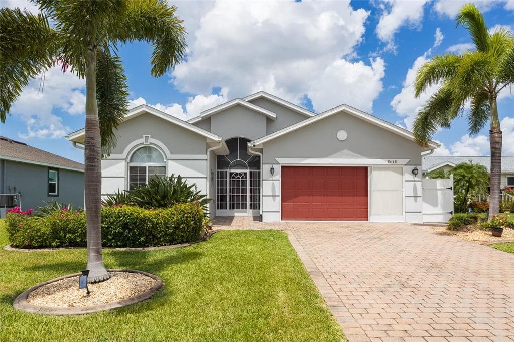 8648 LAKE FRONT COURT photo 1
