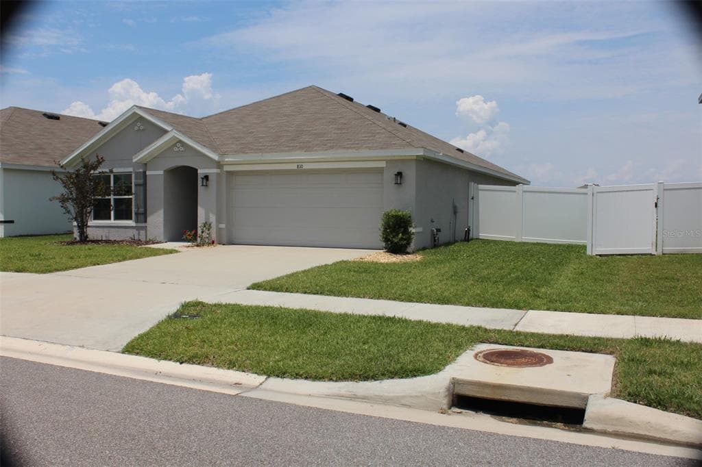 810 WILL SCARLETT AVENUE photo 3