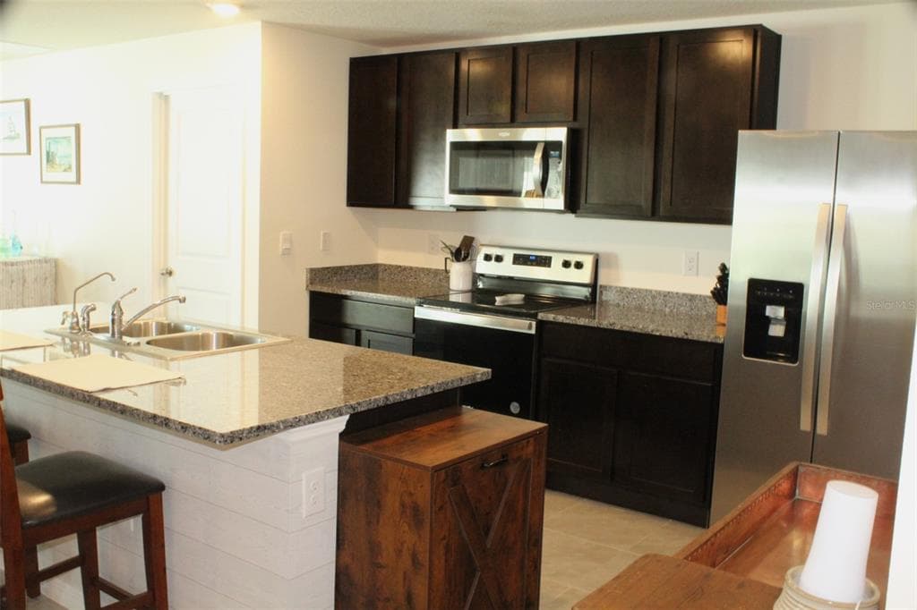 810 WILL SCARLETT AVENUE photo 14