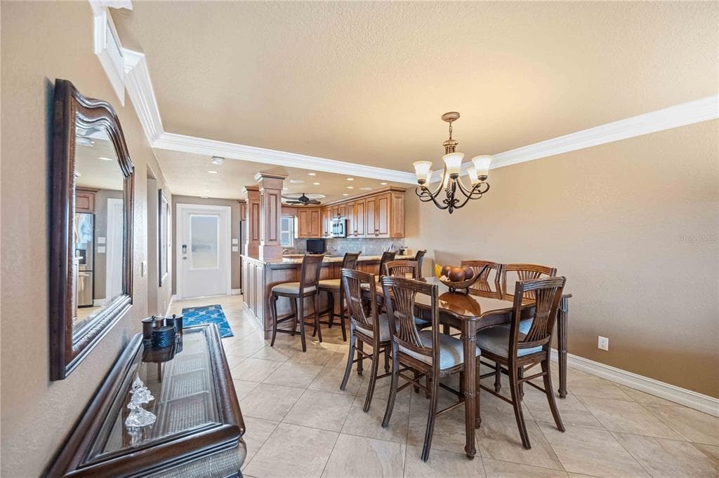 6140 MIDNIGHT PASS ROAD 606 photo 15