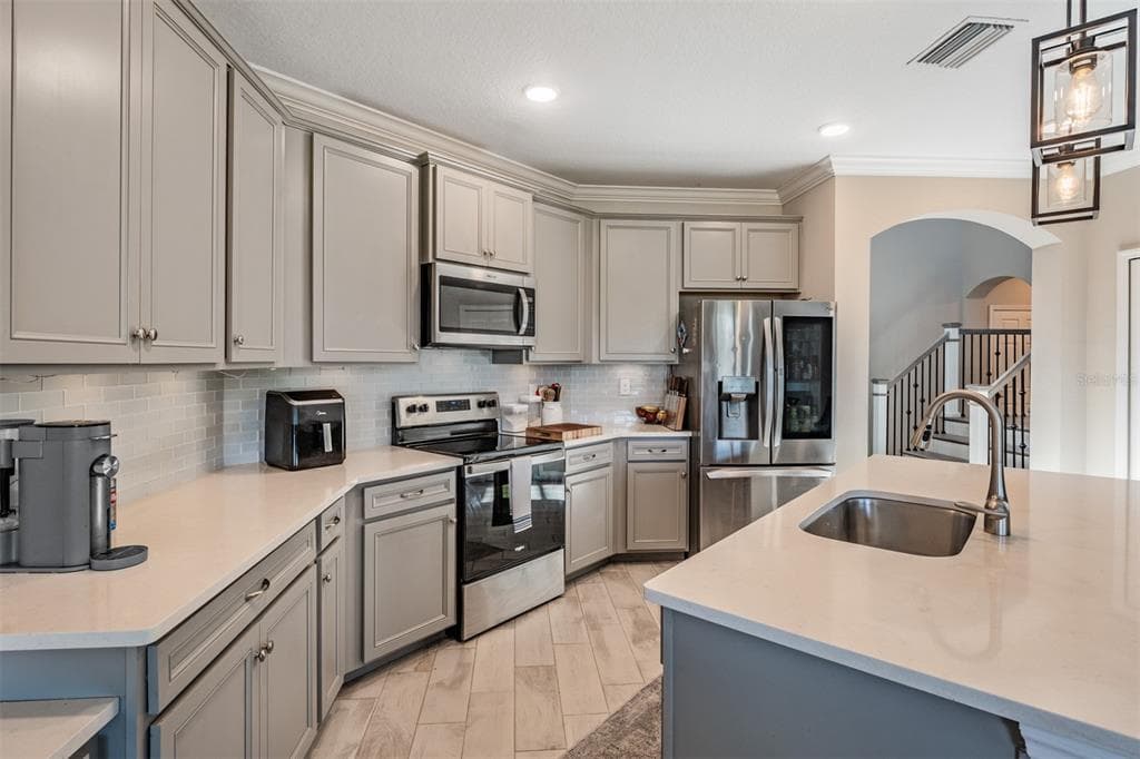 13418 LAKEVIEW OAKS LANE photo 11