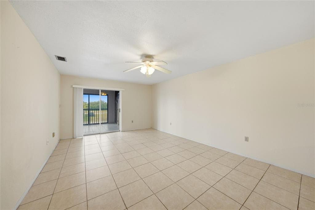 1432 MEDITERRANEAN DRIVE #2B 3