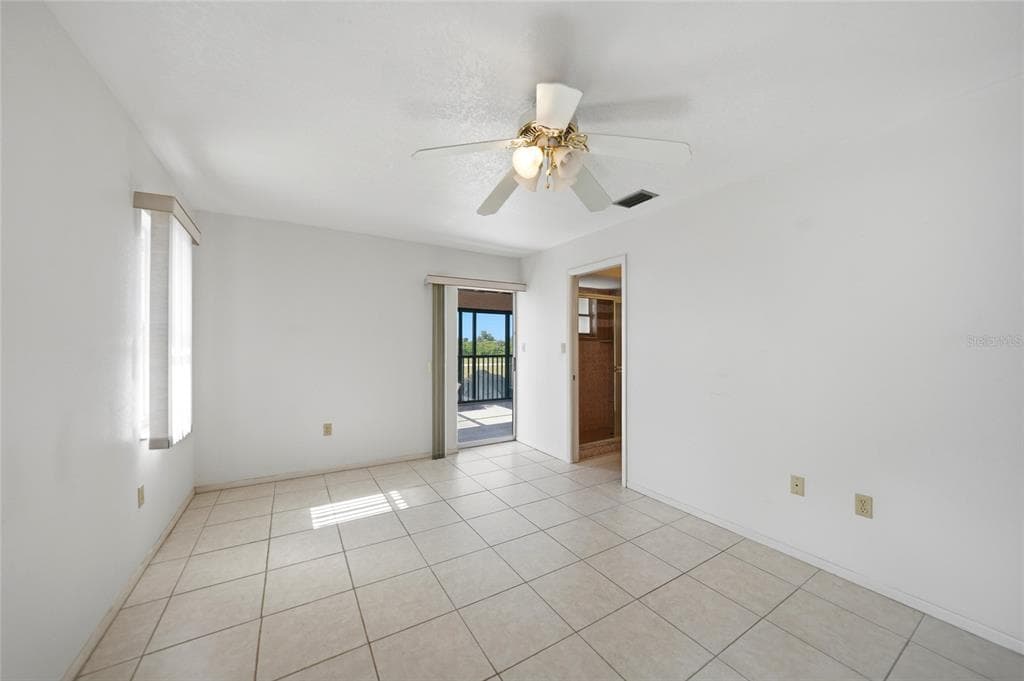 1432 MEDITERRANEAN DRIVE 2B photo 15