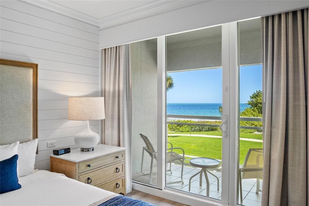 240 SANDS POINT ROAD 4104 photo 7