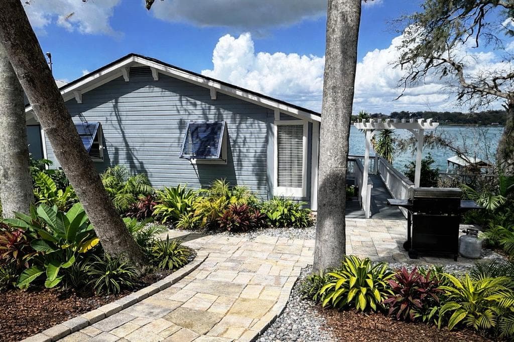 16533 LOWRY ROAD 3