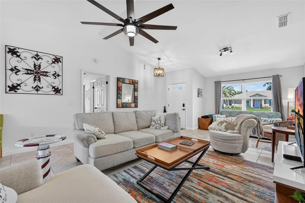 36 FLAMINGO DRIVE photo 16