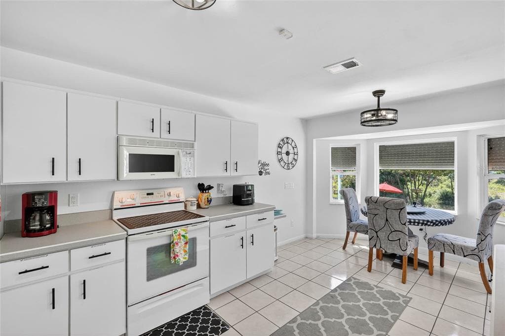 36 FLAMINGO DRIVE photo 22