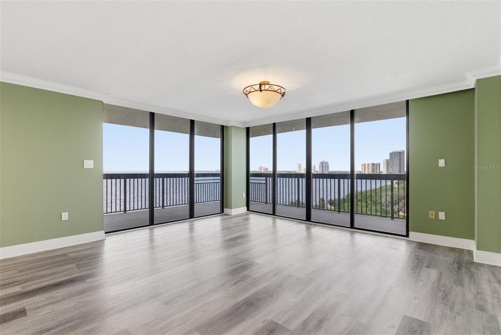 2413 BAYSHORE BOULEVARD 1004 photo 20