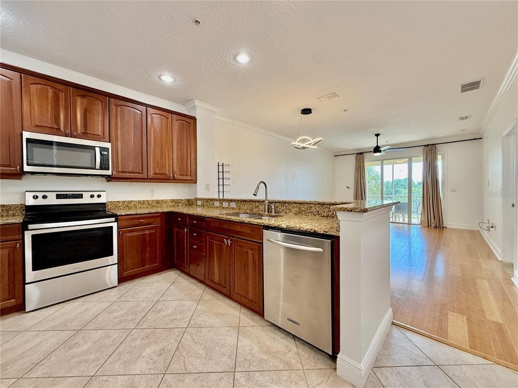 85 RIVERVIEW BEND S 1532 photo 11