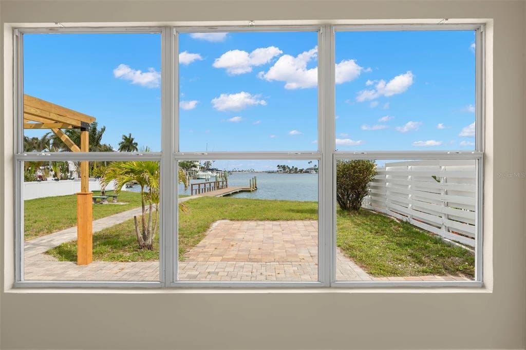 708 SUNSET COVE photo 17
