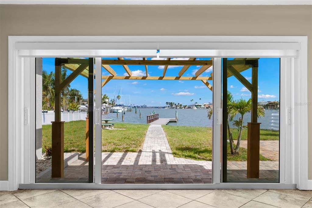 708 SUNSET COVE photo 24