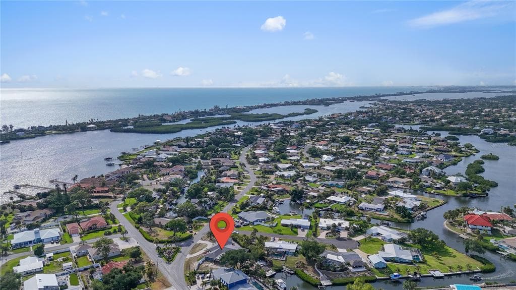 314 S SHORE DRIVE 3