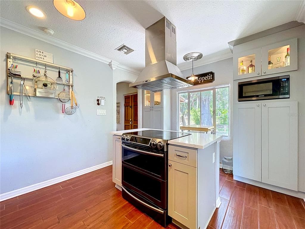 10824 PALMETTO STREET photo 12