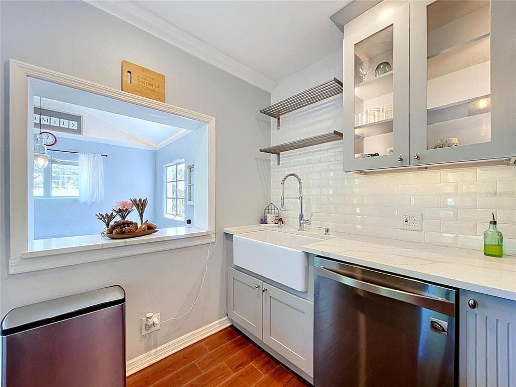 10824 PALMETTO STREET photo 14