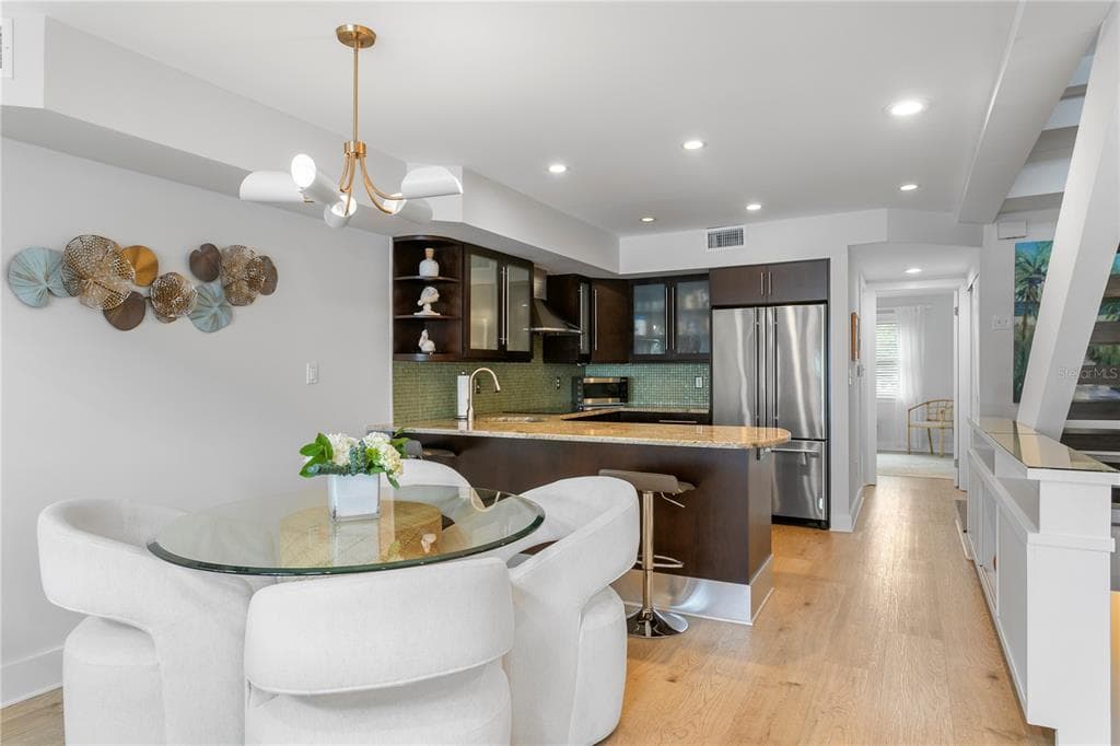 360 PINELLAS BAYWAY S I photo 20