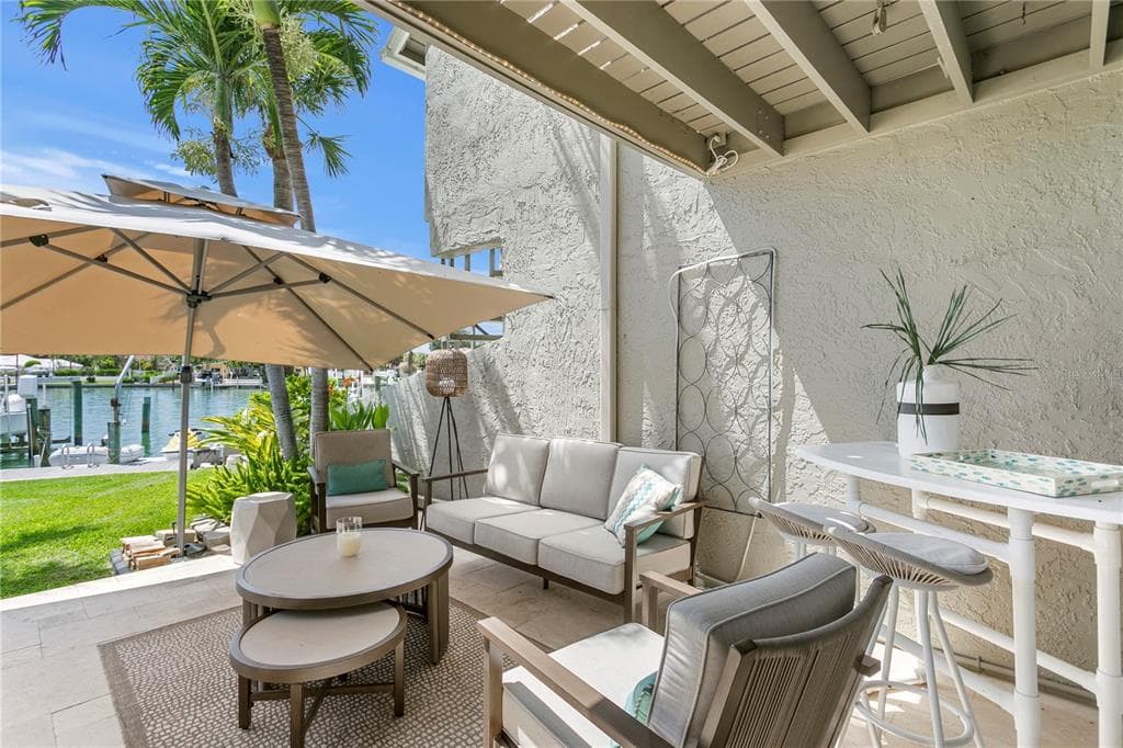 360 PINELLAS BAYWAY S I photo 9