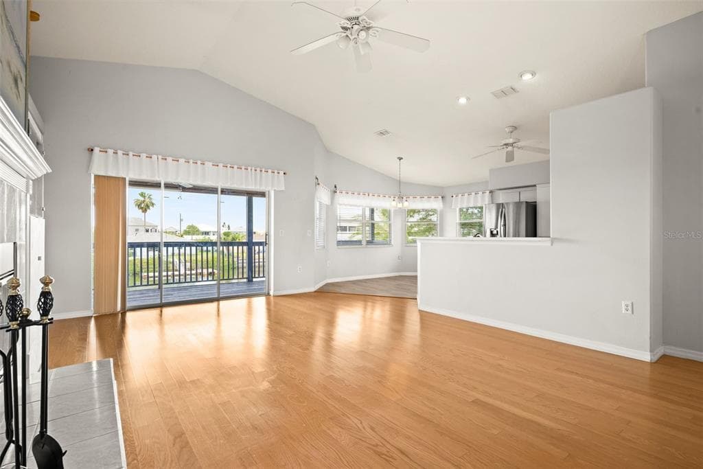 4263 TAHITI DRIVE photo 8