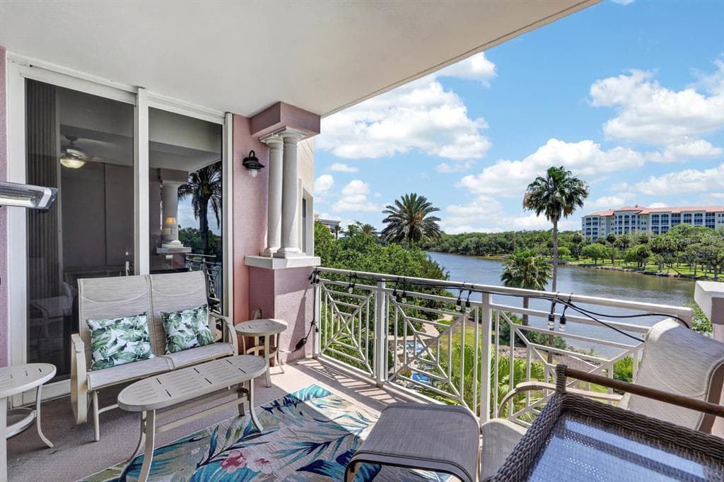 102 YACHT HARBOR DRIVE 378 photo 15