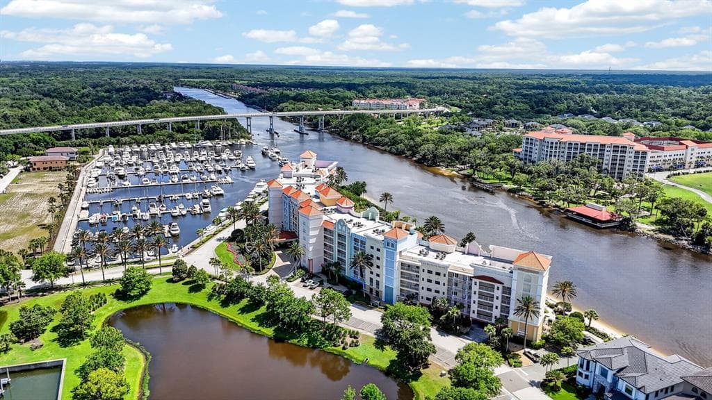 102 YACHT HARBOR DRIVE 378 photo 11