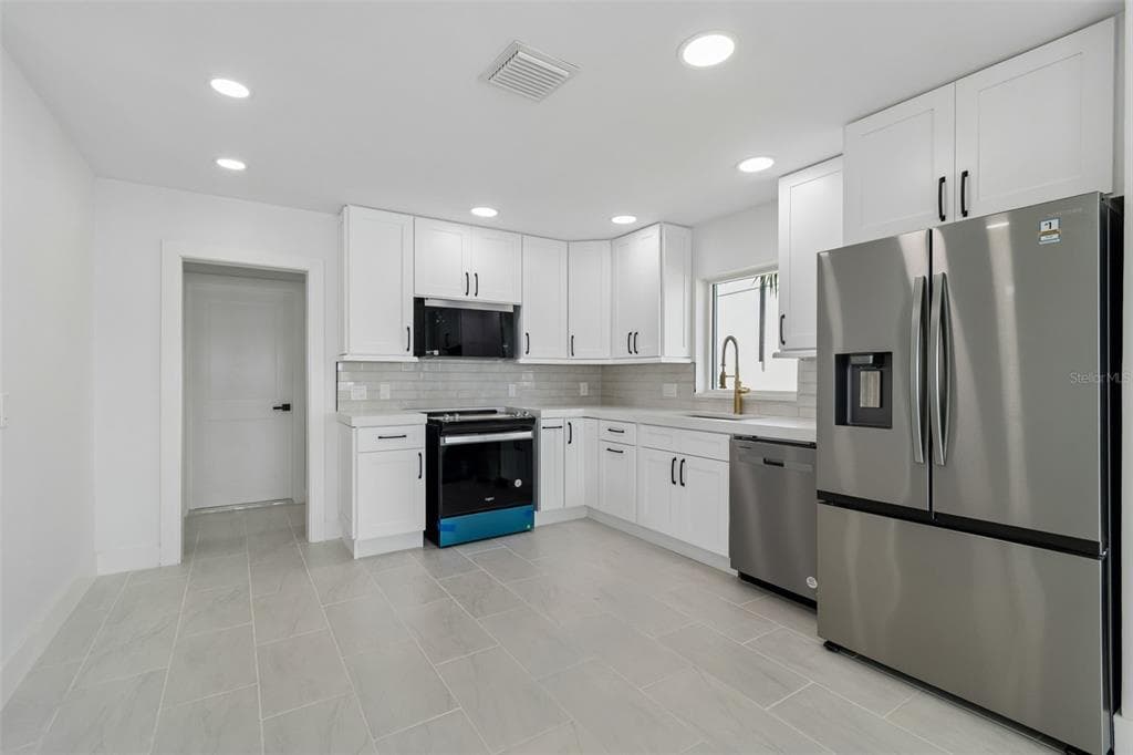 10238 TARPON DRIVE photo 11