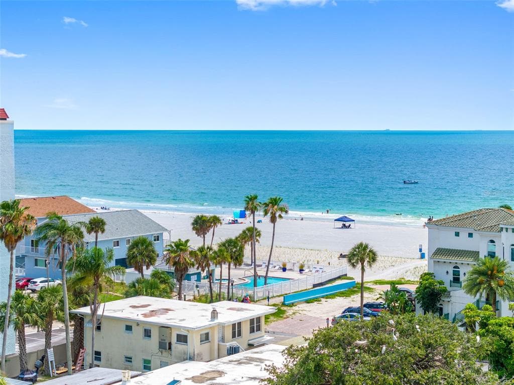 18400 GULF BOULEVARD 1301 photo 2
