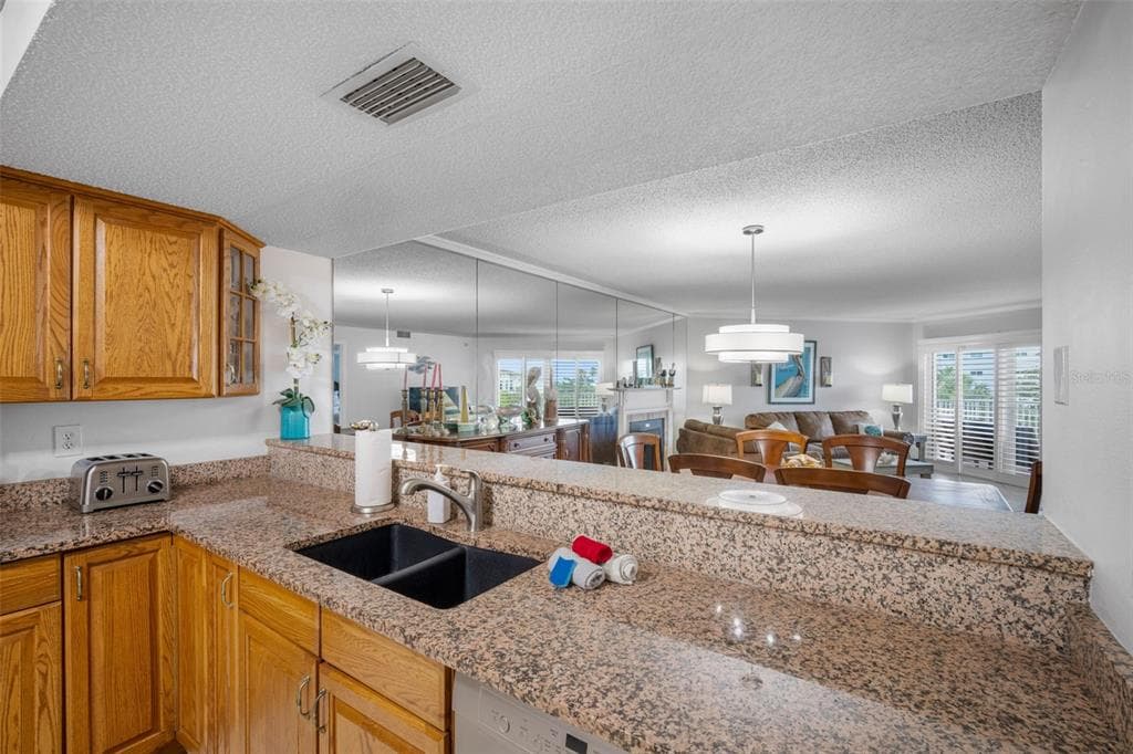 18400 GULF BOULEVARD 1301 photo 13