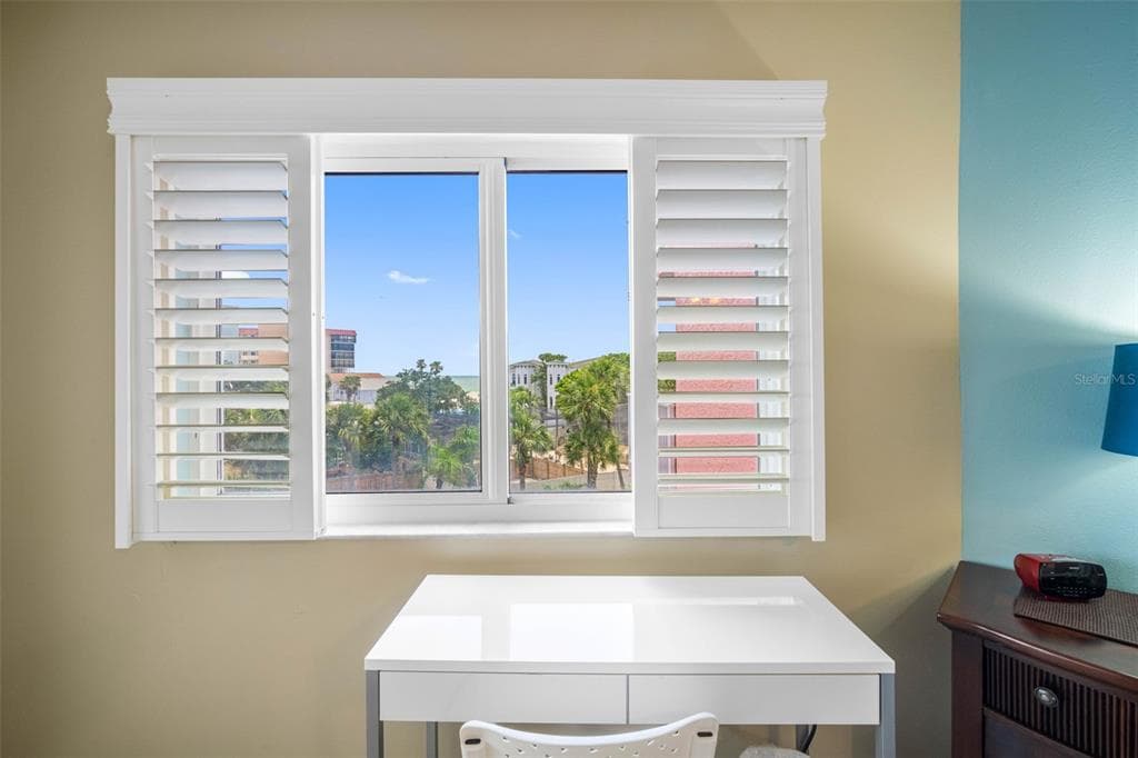18400 GULF BOULEVARD 1301 photo 17