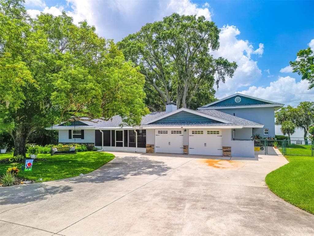 250 BRIGHAM ROAD NW 1