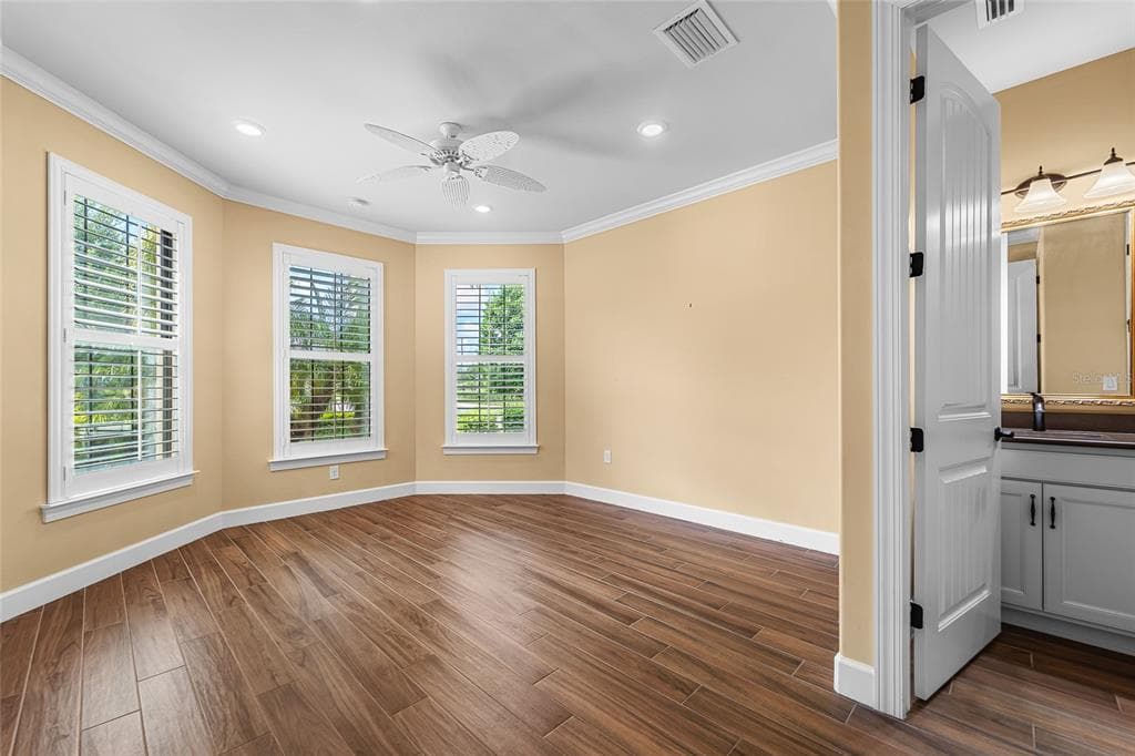 5700 SWEET LEAF WAY photo 17
