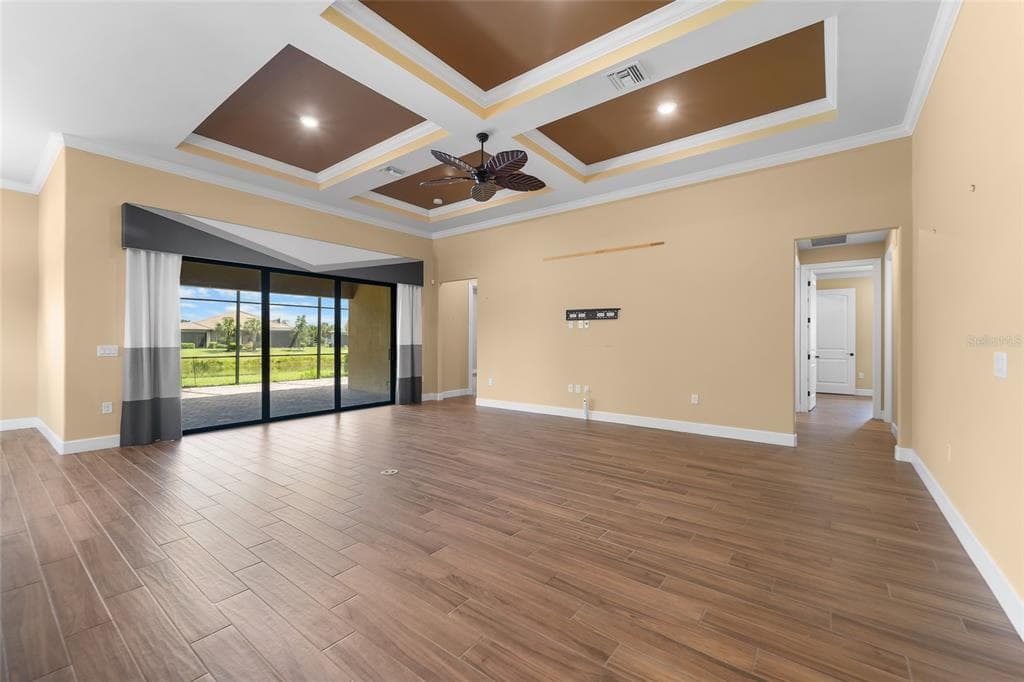 5700 SWEET LEAF WAY photo 10