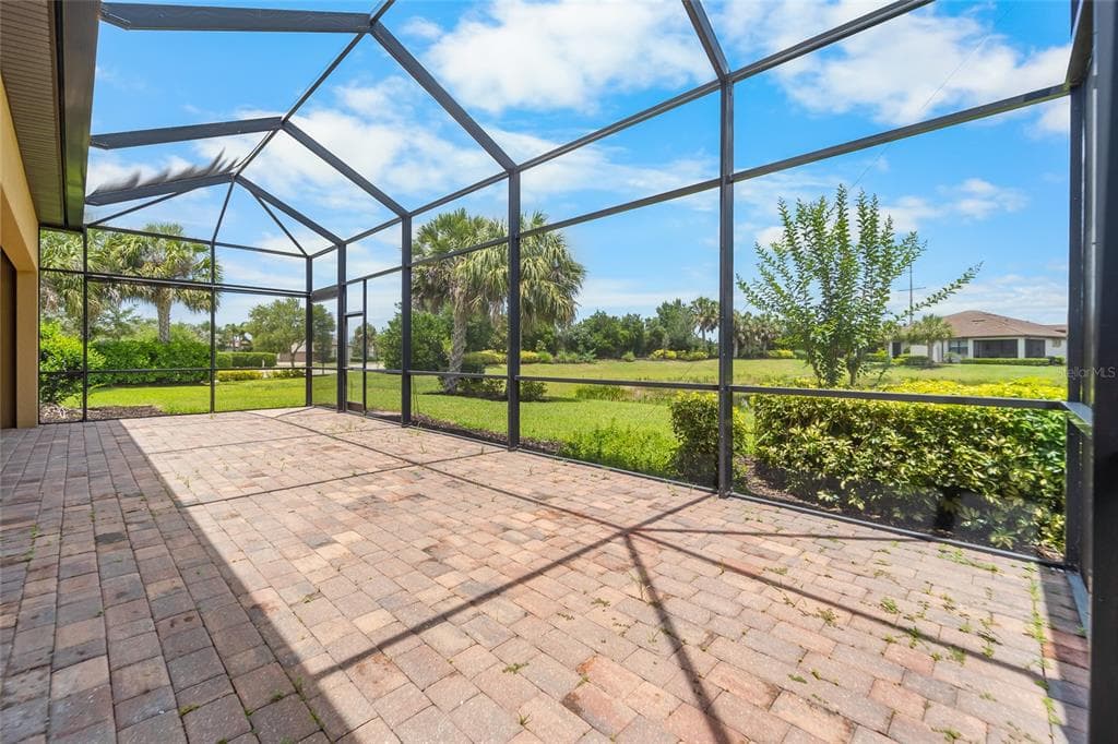 5700 SWEET LEAF WAY photo 21