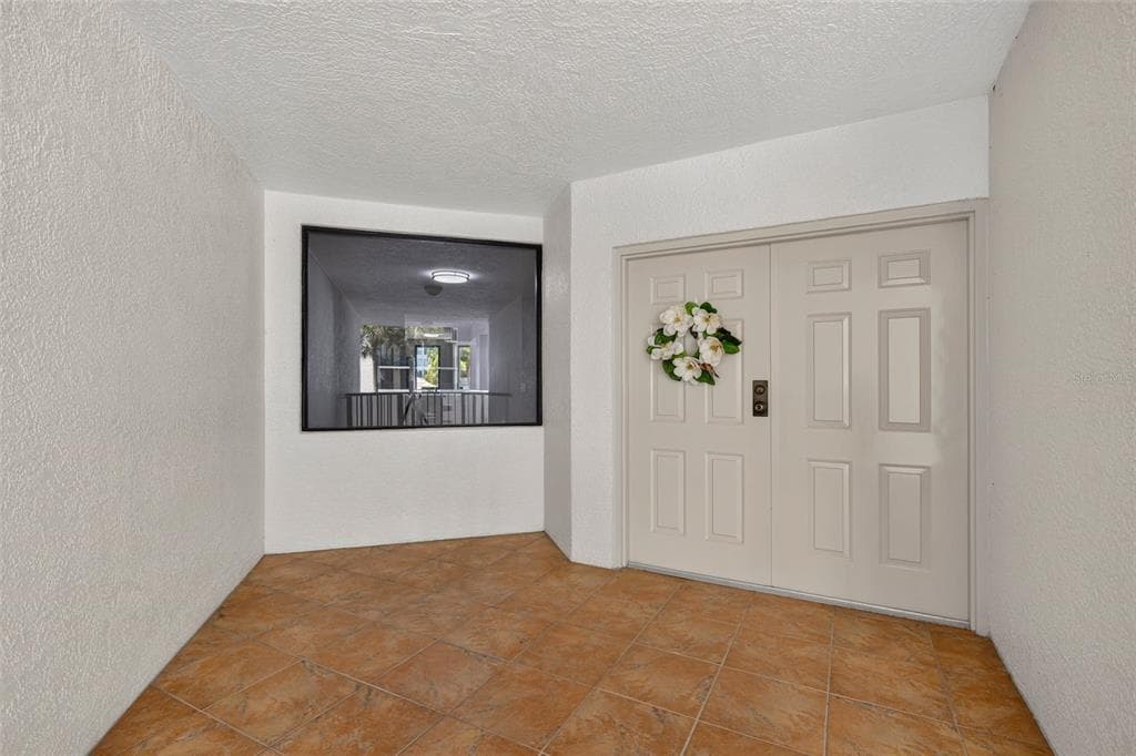 670 ISLAND WAY 207 photo 16