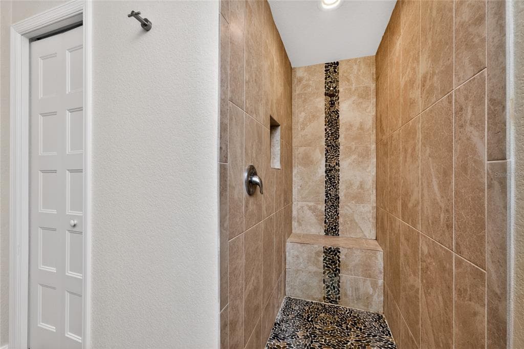 1213 CASPER STREET photo 23