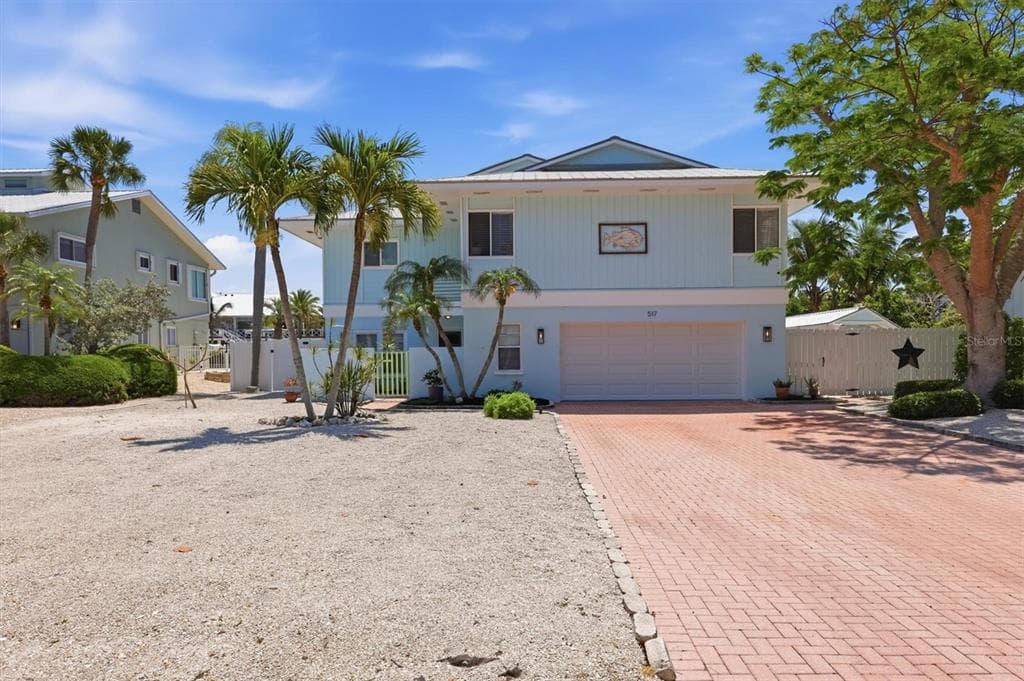 517 KUMQUAT DRIVE 2
