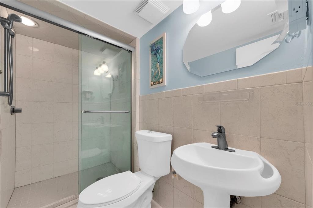 420 64TH AVENUE 402E photo 17
