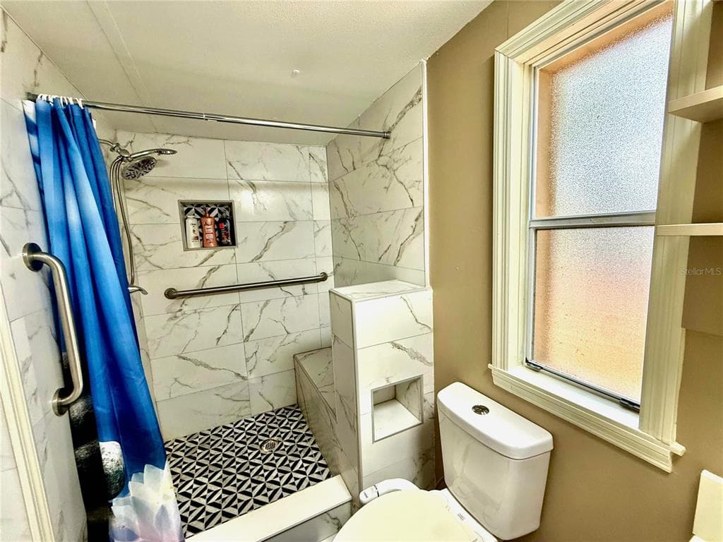 208 ASHLEY STREET photo 19