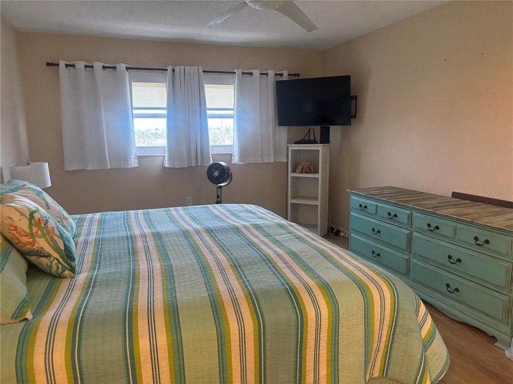 5555 GULF BOULEVARD 310 photo 6