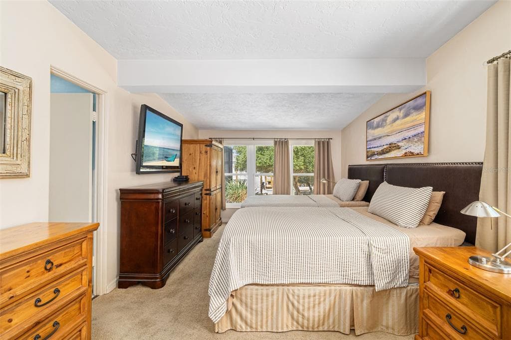 302 BRYN MAWR ISLAND photo 16