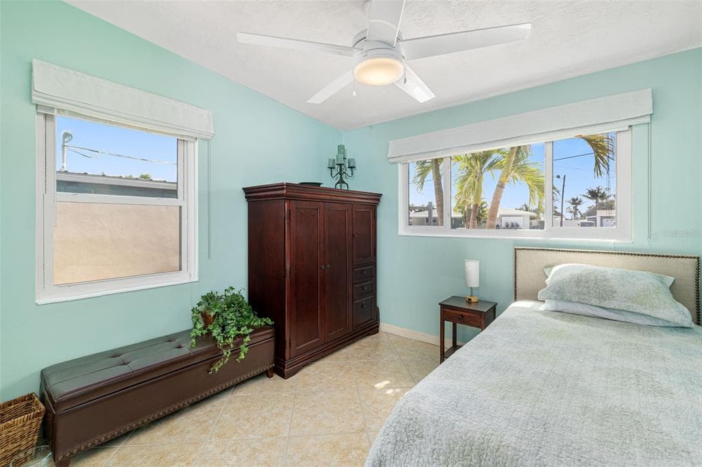 302 BRYN MAWR ISLAND photo 19