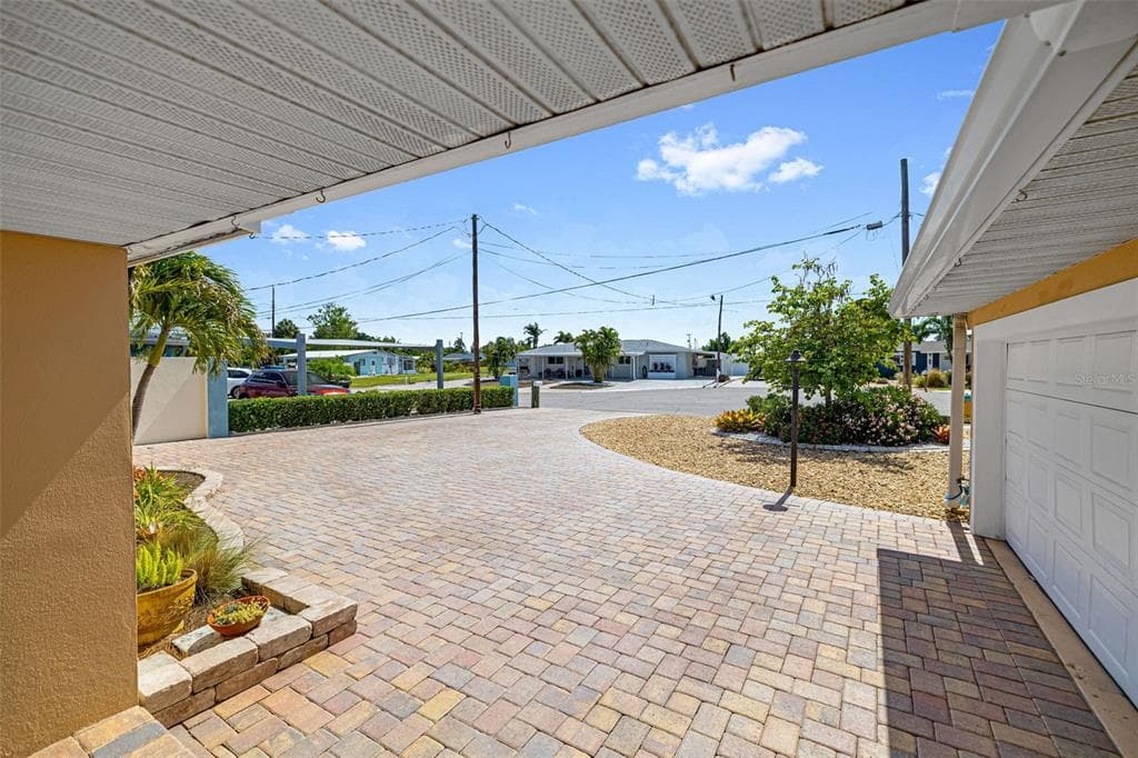 302 BRYN MAWR ISLAND photo 4