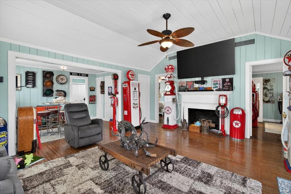 216 SUNRISE DRIVE photo 16
