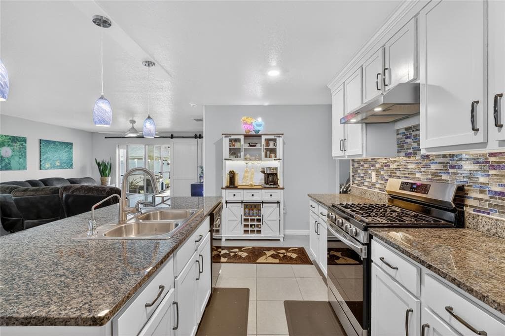 440 OLIVE CONCH STREET photo 18