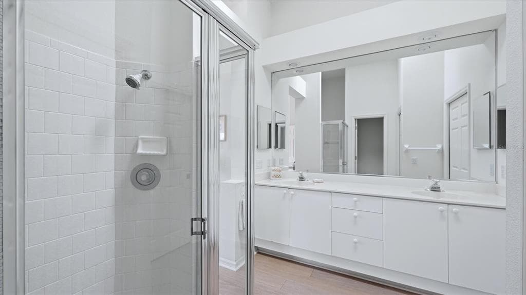 7706 WHITEBRIDGE GLEN photo 22