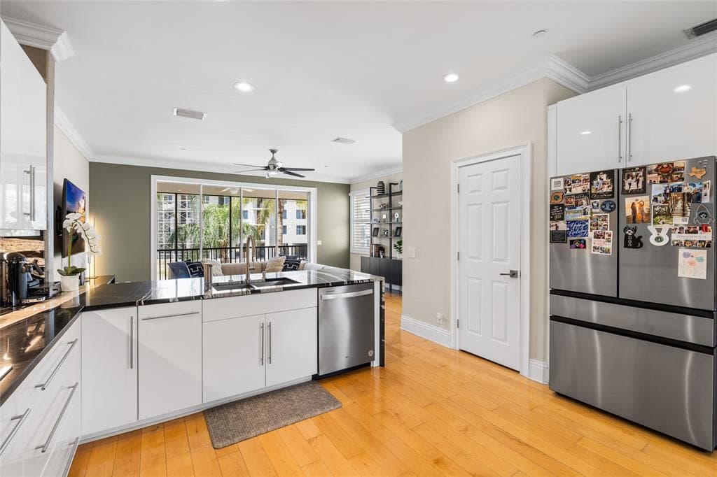 1171 VENETIAN HARBOR DRIVE NE photo 13