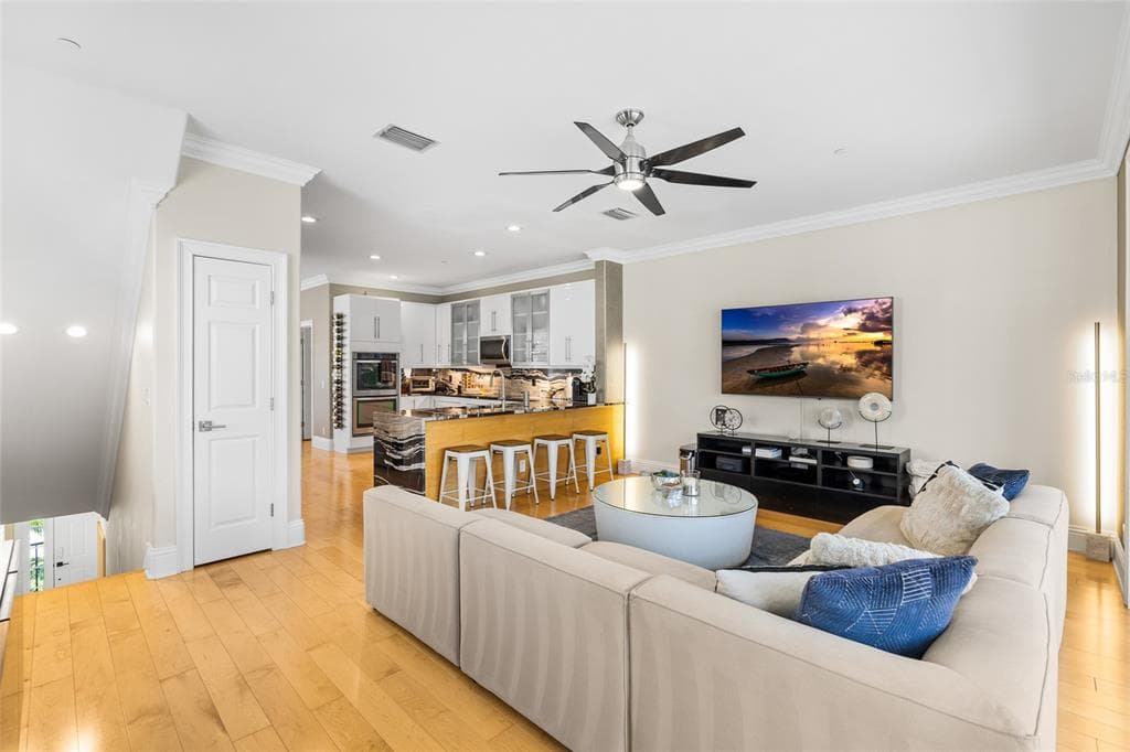 1171 VENETIAN HARBOR DRIVE NE photo 10