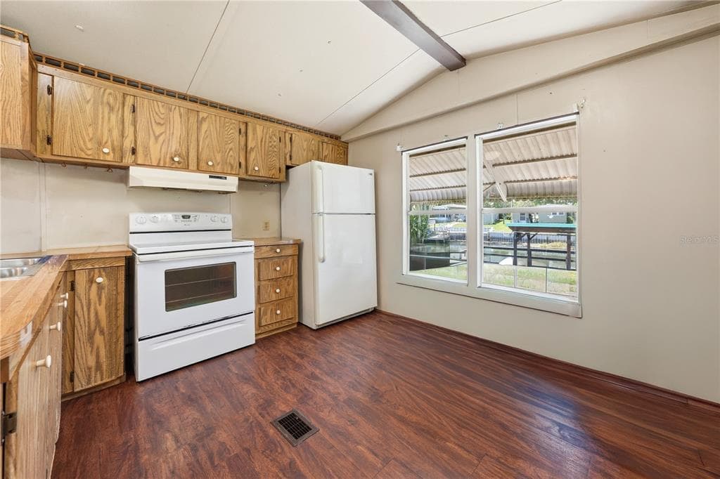 30107 GREEN BAY DRIVE photo 6
