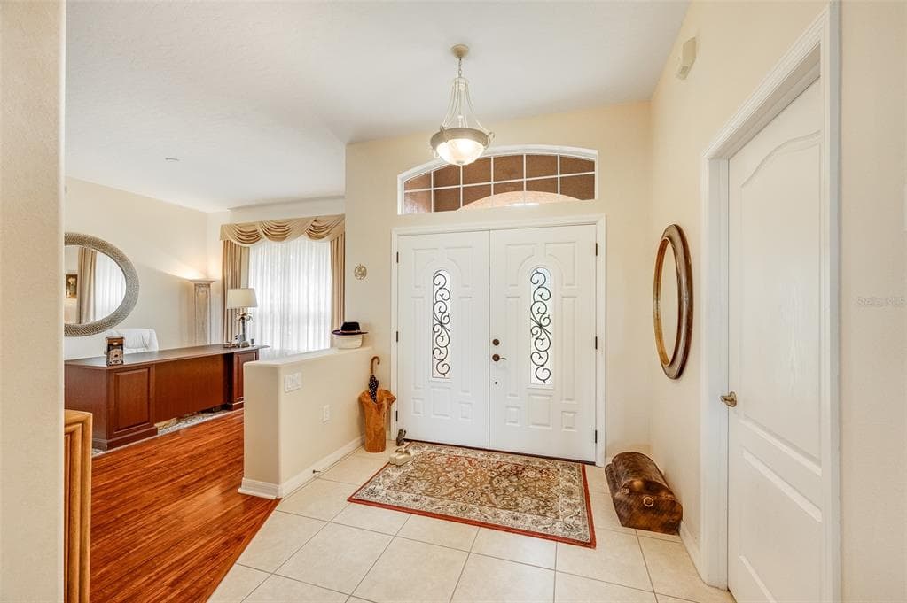 241 DEVLIN COURT photo 5