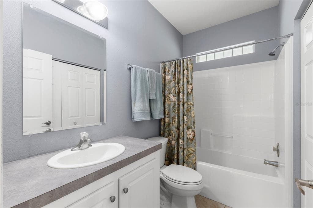 124 AMERICANA COURT NE 214 photo 20